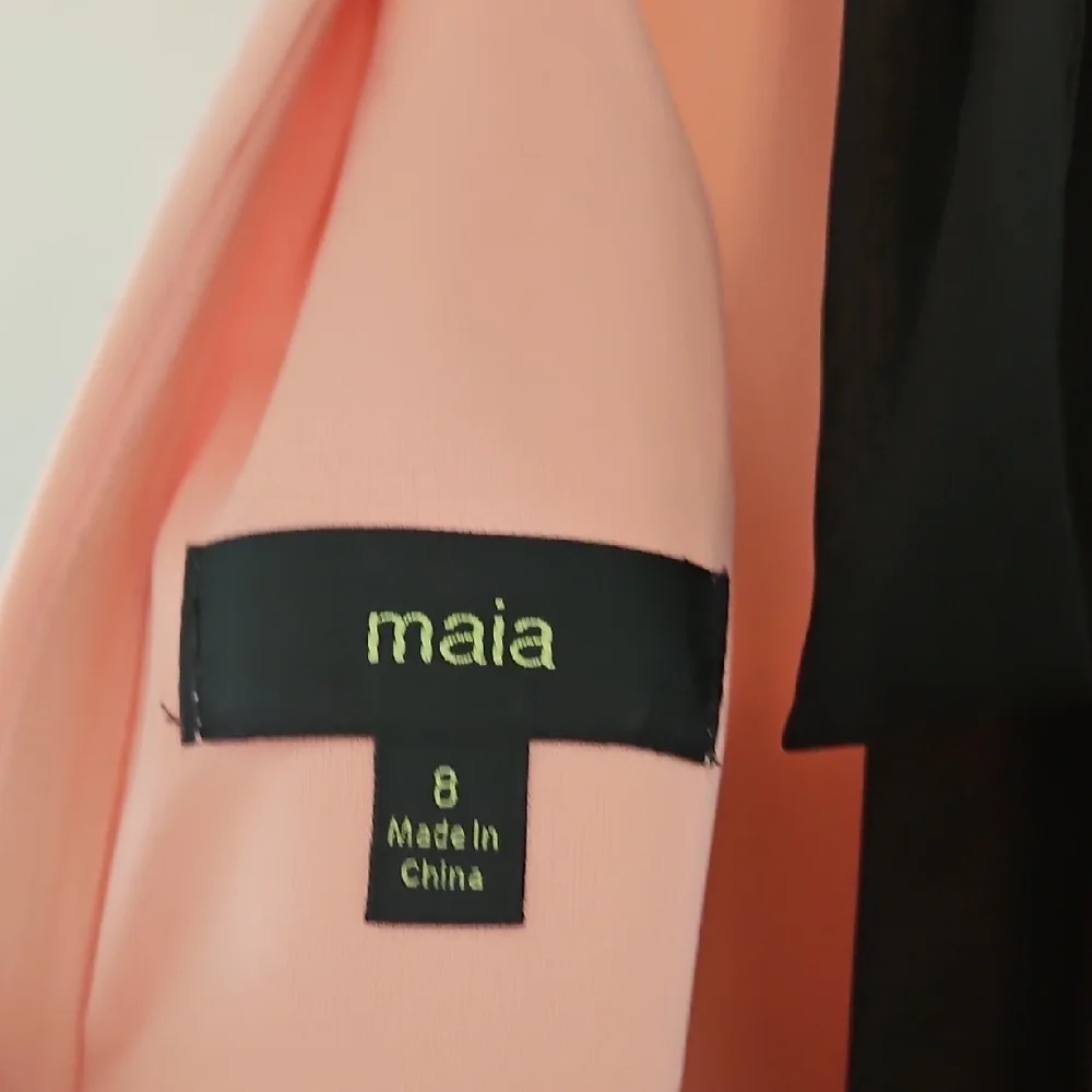 MAIA Peach and Black Dress With Feathers Size 8 - Picture 13 of 16